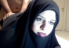 Fat muslim woman fucks at home